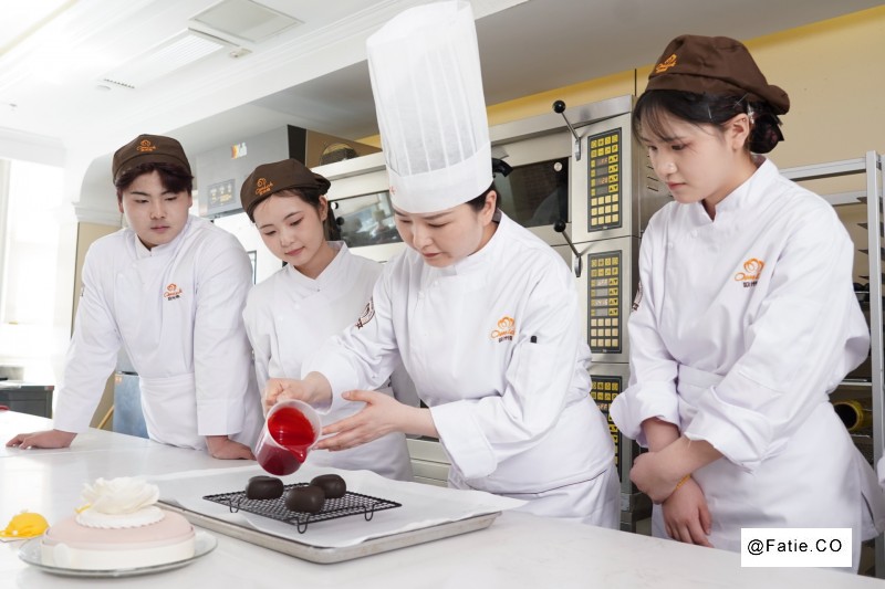 合肥初中生西点培训学校 零基础学烘焙就业有保障